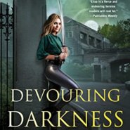 Spotlight & Giveaway: Devouring Darkness by Chloe Neill